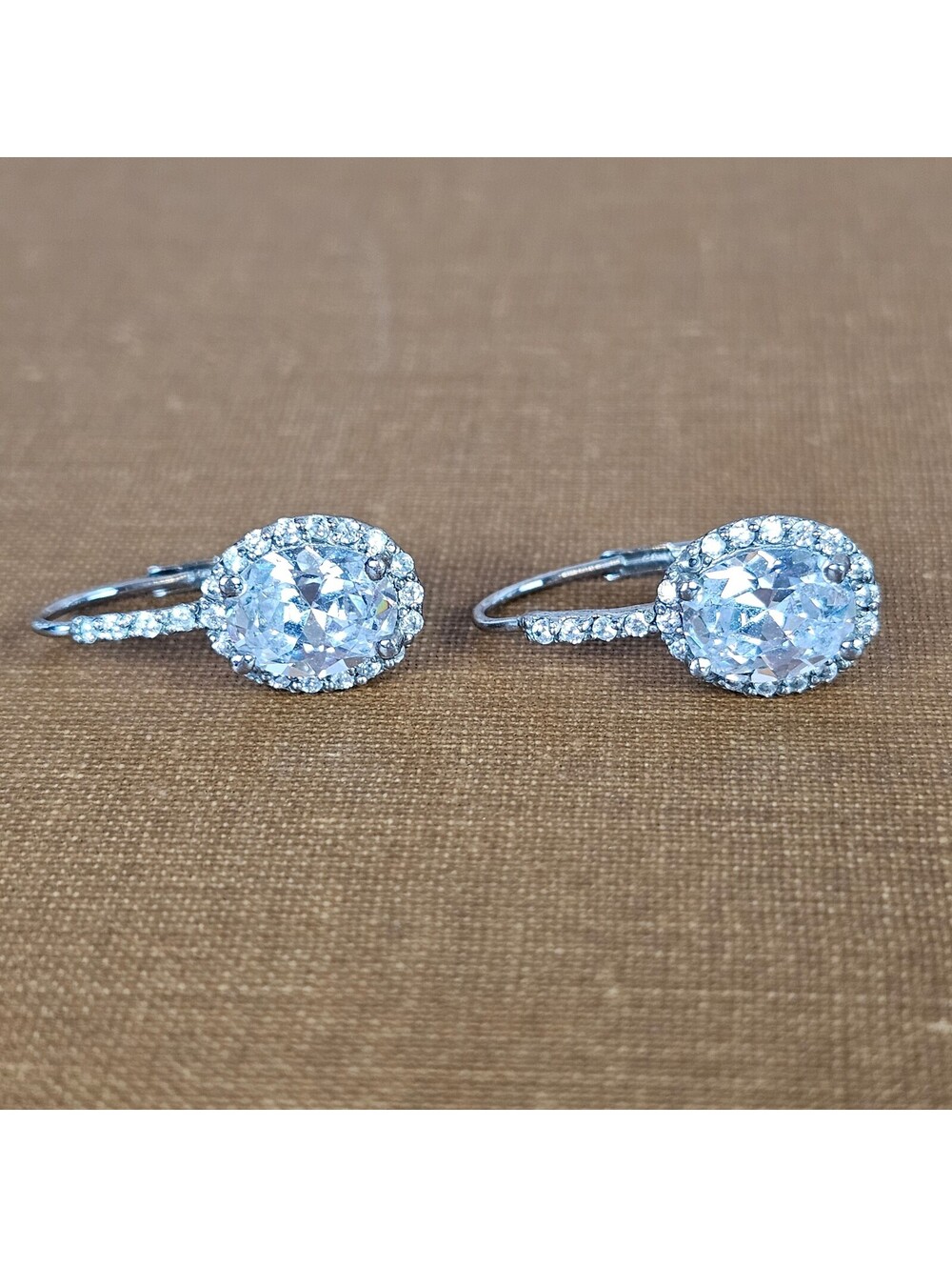 THAI FAS 925 Sterling Silver Halo CZ Leverback Earrings – Elegant Sparkle - Picture 4 of 6